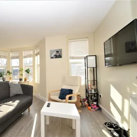 Image 3 - 350 Saint Johns Lane, Bristol, BS3 5AY, United Kingdom - Apartment for rent