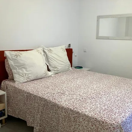 Rent this studio apartment on Madrid in Carrefour Market, Calle de Alberto Aguilera