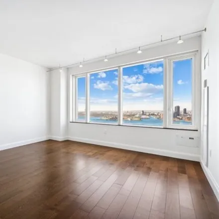 Image 8 - The Visionaire, 2nd Place, New York, NY 10280, USA - Condo for sale