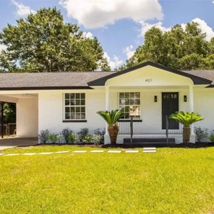 Buy this 3 bed house on 433 Limerick Lane in Ensley, FL 32514