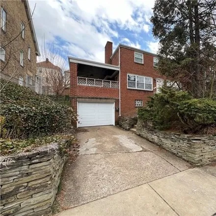 Image 2 - 1415 Rutherford Avenue, Pittsburgh, PA 15216, USA - House for sale