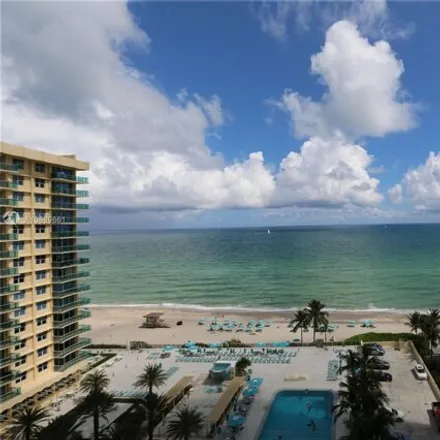 Image 3 - 302 Magnolia Terrace, Beverly Beach, Hollywood, FL 33019, USA - Condo for rent