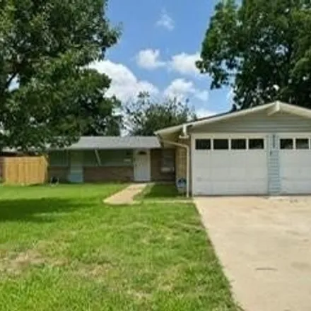 Buy this 3 bed house on 4223 Glenhaven Drive in Garland, TX 75042