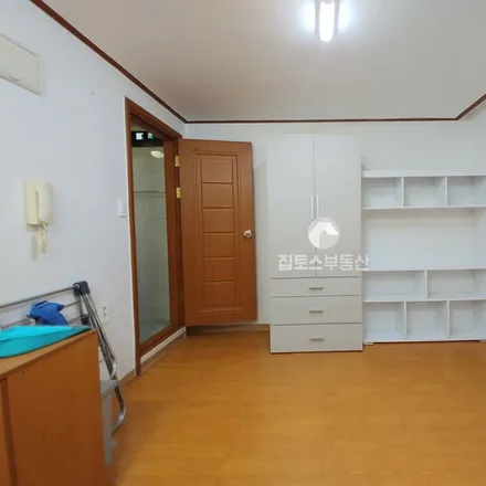Image 5 - 서울특별시 관악구 봉천동 1585-5 - Apartment for rent