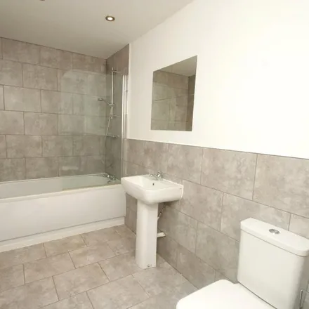 Image 9 - York Road, Leeds, LS9 9DN, United Kingdom - Apartment for rent