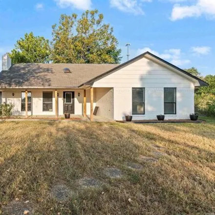 Buy this 3 bed house on 102 North Broadview Street in Greenbrier, AR 72058