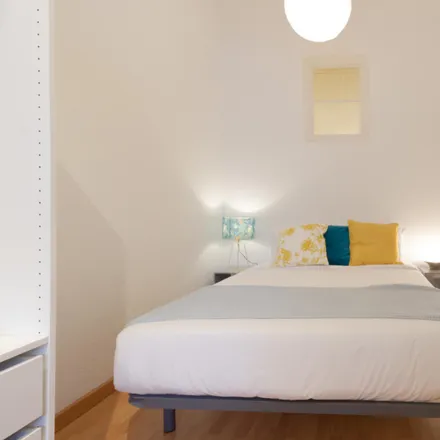 Rent this 3 bed apartment on Carrer de Girona in 102, 08009 Barcelona