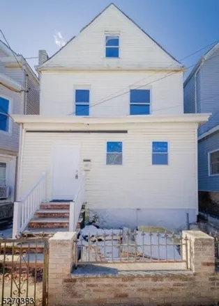 Image 3 - 544 East 27th Street, Paterson, NJ 07514, USA - House for sale
