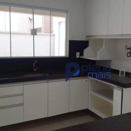 Rent this 3 bed house on Rua Lírio Roxo in Hortolândia - SP, 13189-241