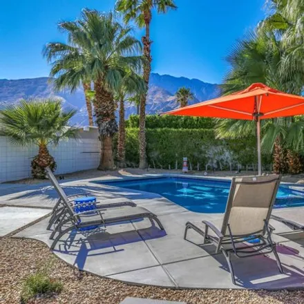 Rent this 3 bed house on 688 E Spencer Dr in Palm Springs, California