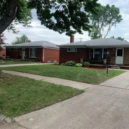 Rent this 4 bed house on Dover Avenue in Redford Township, MI 48239