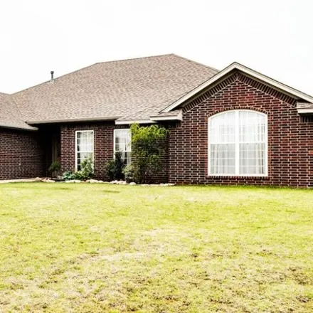 Buy this 5 bed house on 1876 Fox Tail Circle in Altus, OK 73521