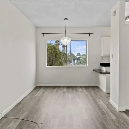 Image 4 - 11615 Texas Avenue, Los Angeles, CA 90025, USA - Apartment for rent