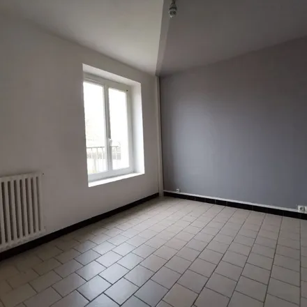 Image 4 - D 176, 49700 Linière, France - Apartment for rent