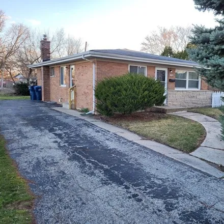 Image 2 - Robert McClory Bike Path, North Chicago, IL 60064, USA - House for sale