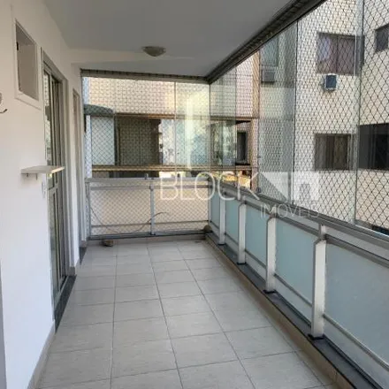 Buy this 2 bed apartment on Rua Odilon Martins de Andrade 608 in Recreio dos Bandeirantes, Rio de Janeiro - RJ