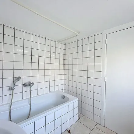 Image 3 - Rue de Huy 6, 4300 Waremme, Belgium - Apartment for rent