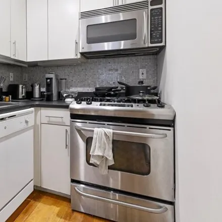 Image 4 - 159 Bleecker Street, New York, NY 10012, USA - Apartment for rent
