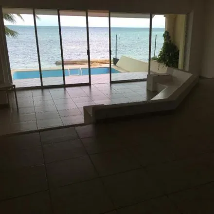 Buy this 6 bed house on Ciclovía Zona Hotelera 1ra Etapa in Smz 3, 77500 Cancún