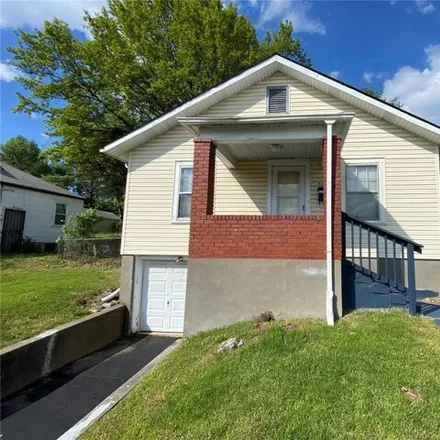 Buy this 2 bed house on 7103 Idlewild Ave in Saint Louis, Missouri