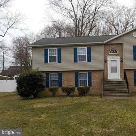 Rent this 3 bed house on 7903 Heflin Drive in Clinton, MD 20735