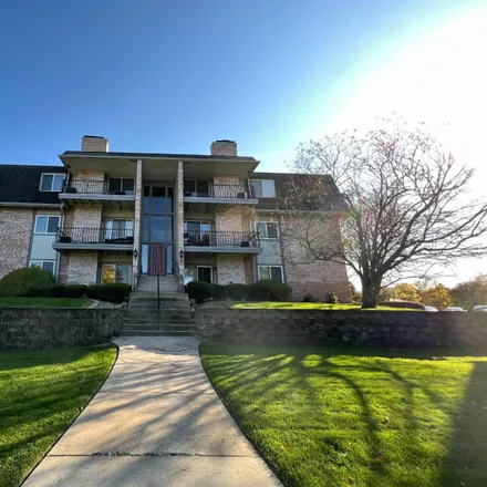 Buy this 2 bed condo on 1720 Homan Drive in Schererville, IN 46375