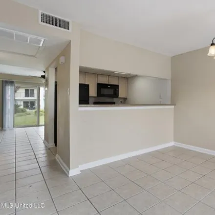 Image 5 - 1232 Londonderry Lane, Fort Bayou Estates, Ocean Springs, MS 39564, USA - Townhouse for sale