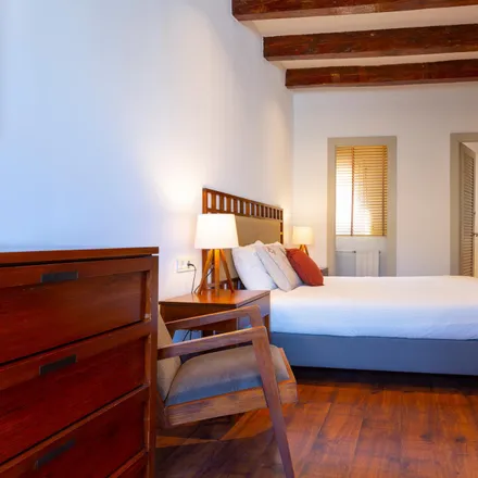 Rent this 2 bed apartment on Banco Sabadell in Carrer de la Providència, 08001 Barcelona