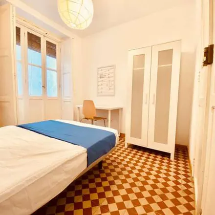 Rent this 5 bed apartment on Primera Iglesia Evangélica Bautista in Quart, Carrer de Quart