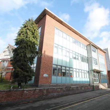 Rent this 6 bed apartment on 1 Arthur Avenue in Nottingham, NG7 2HE