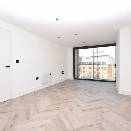 Image 3 - Ibis Budget, 10A Saint Mary's Gate, Sheffield, S1 4LR, United Kingdom - Apartment for rent
