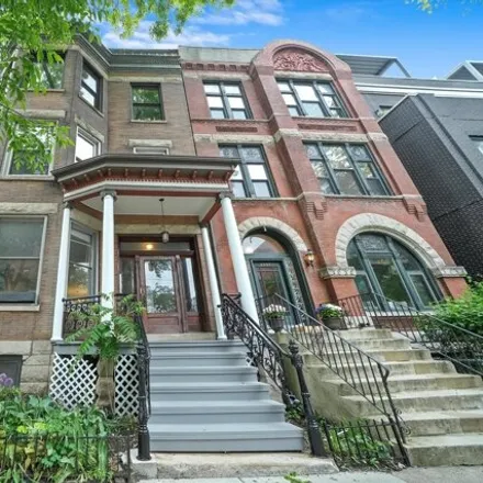 Buy this 5 bed condo on 2230 North Kenmore Avenue in Chicago, IL 60614