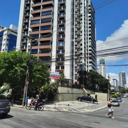 Buy this 5 bed apartment on EDF MARIA CLARA in Avenida Governador Agamenon Magalhães, Espinheiro