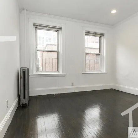 Rent this 1 bed apartment on 55 Queensberry St