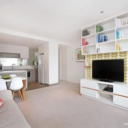 Image 3 - 14 Eucalyptus Drive, Maidstone VIC 3012, Australia - Apartment for rent