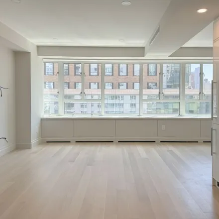 Image 3 - Manhattan House, 200 East 66th Street, New York, NY 10021, USA - Apartment for rent