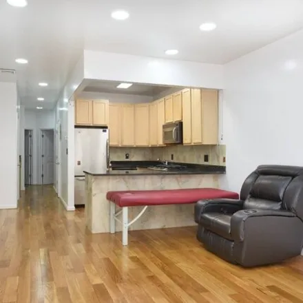 Image 5 - 1552 West 3rd Street, New York, NY 11204, USA - Condo for sale