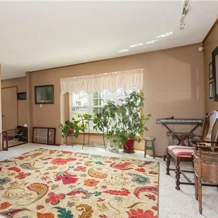 Image 7 - 4261 Southwest 27th Street, Des Moines, IA 50321, USA - House for sale