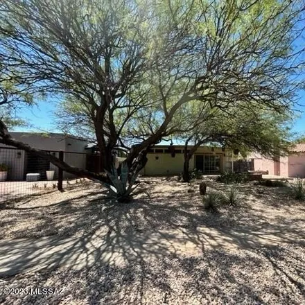 Rent this 3 bed house on 2444 East 5th Street in Tucson, AZ 95716