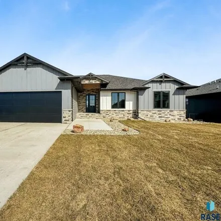 Buy this 5 bed house on East Misty Knoll Circle in Sioux Falls, SD 57110