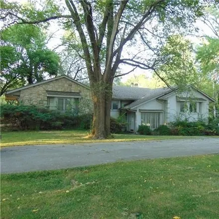 Buy this 3 bed house on Northeast Colbern Road in Lee's Summit, MO 64086