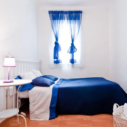 Rent this 4 bed apartment on Madrid in Calle del Caballero de Gracia, 8