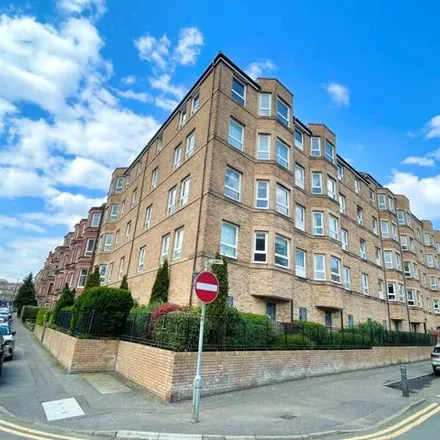 Rent this 3 bed apartment on Parkside in Skirving Street, Glasgow