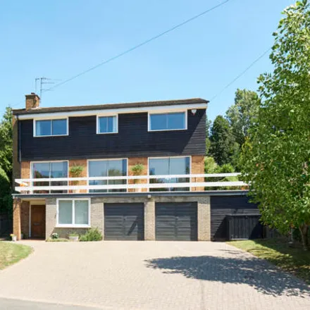 Buy this 5 bed house on Hawthorne Road in Aldenham, WD7 7BJ