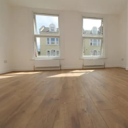 Rent this studio apartment on 280 Lee High Road in London, SE13 5PJ