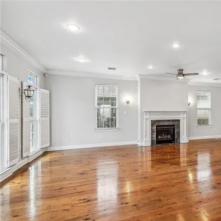 Image 2 - 4641 Clara Street, New Orleans, LA 70115, USA - House for sale
