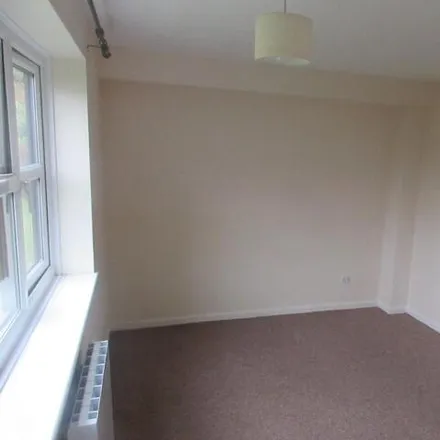 Image 6 - Proud Cross Ringway, Blakebrook, DY11 6YH, United Kingdom - Apartment for rent