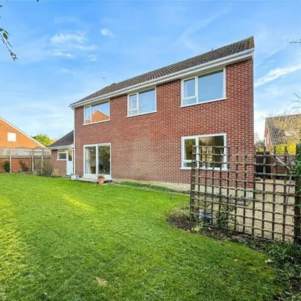 Image 9 - St. Mary's Close, Bransgore, BH23 8HU, United Kingdom - House for sale