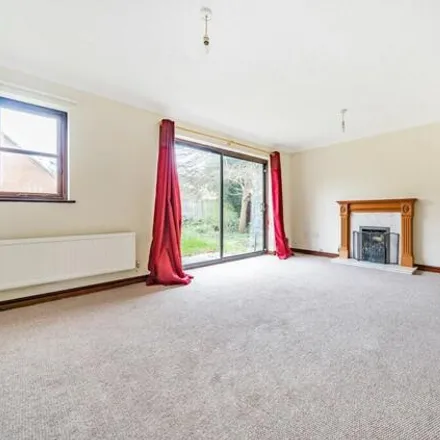 Image 2 - 38 Hopkins Close, Cambridge, CB4 1FD, United Kingdom - House for rent