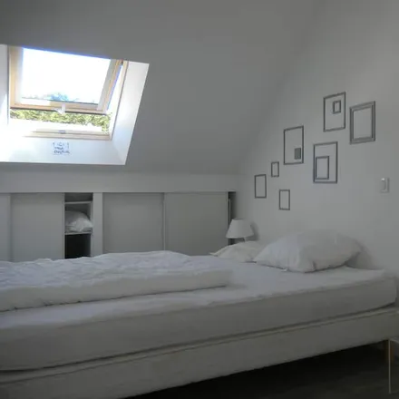 Rent this 3 bed apartment on 56170 Quiberon